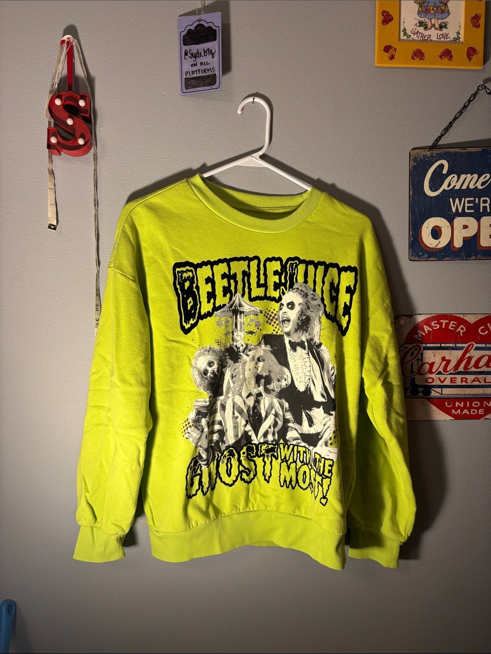 Beetlejuice Neon Green Graphic Sweatshirt - Beetlejuice